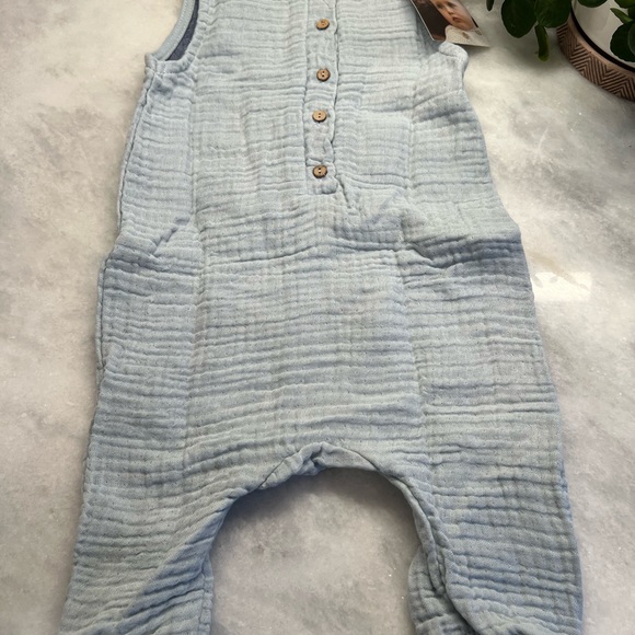 NWT Beba Bean Muslin Romper, 9-12 Month, Blue - Picture 2 of 2